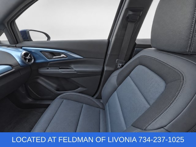 Used 2024 Chevrolet Equinox EV LT w/ LPO, Blackout Package FWD image 19