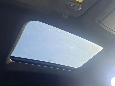 Used 2018 Ford Explorer Platinum image 26