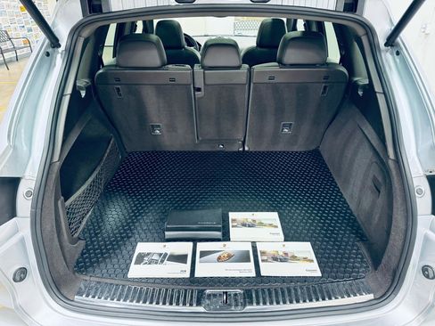 Used 2016 Porsche Cayenne S image 27