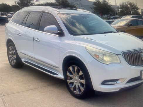 Used 2016 Buick Enclave Leather FWD image 3