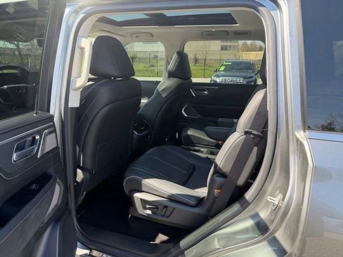 Certified 2025 INFINITI QX80 Sensory image 10