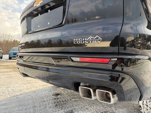 New 2026 Chevrolet Traverse High Country image 7