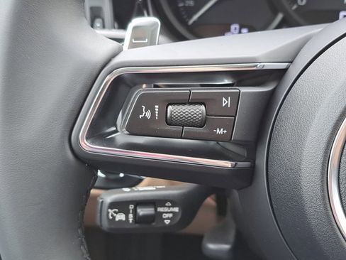 Used 2026 Porsche Macan image 29