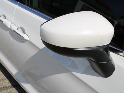 Used 2017 Chrysler Pacifica Touring Plus w/ Tire & Wheel Group image 34