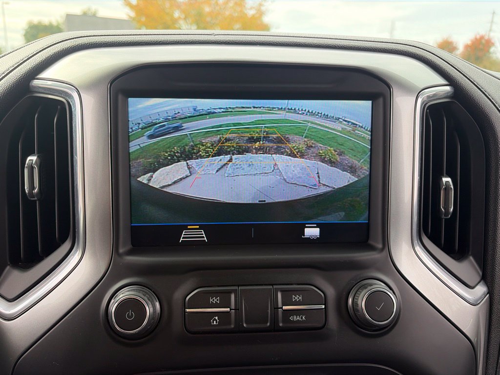 Used 2020 Chevrolet Silverado 1500 RST w/ Rally Edition RWD image 15