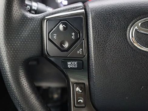Used 2022 Toyota 4Runner TRD Off-Road Premium AWD/4WD image 24