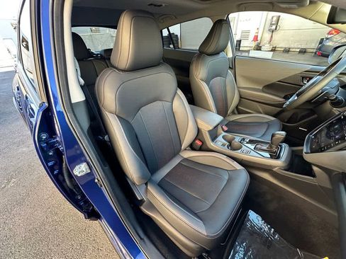 Used 2025 Subaru Crosstrek 2.5i Limited w/ Crosstrek Mirror Package image 15