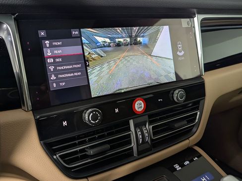 New 2026 Porsche Macan AWD/4WD image 32