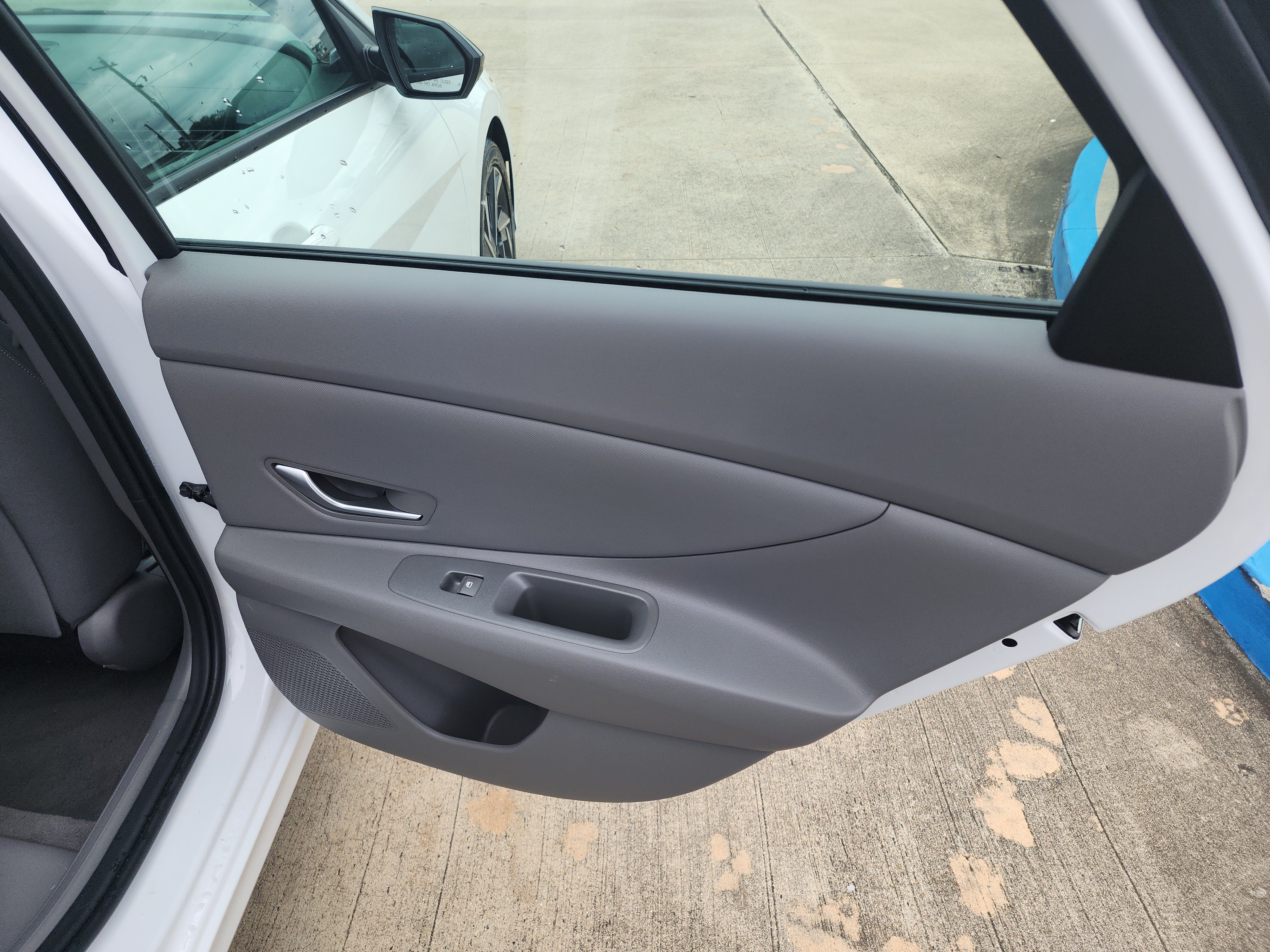 Used 2025 Hyundai Elantra Sport FWD image 14