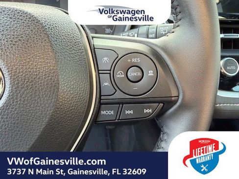 Used 2023 Toyota Corolla SE w/ SE Premium Package image 25