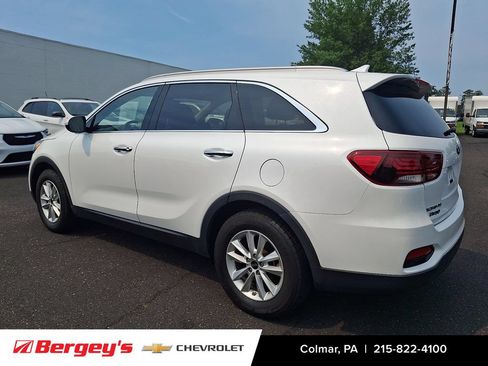 Used 2019 Kia Sorento FWD image 8