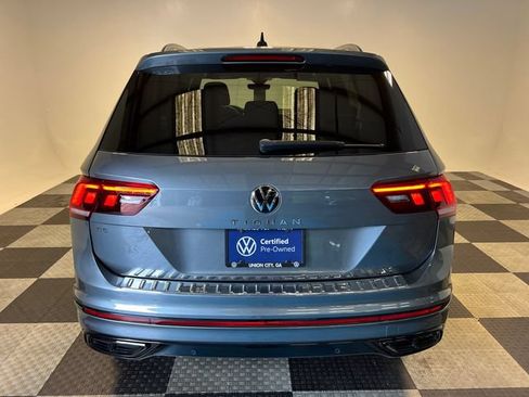 Certified 2023 Volkswagen Tiguan SE R-Line FWD image 4