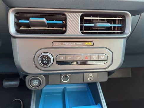 New 2025 Ford Maverick XLT w/ XLT Luxury Package image 16