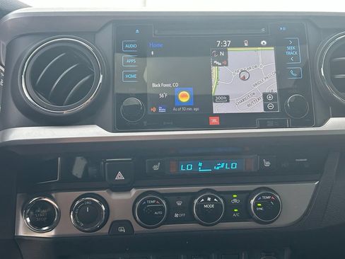 Used 2017 Toyota Tacoma Limited w/ Tow Package AWD/4WD image 16