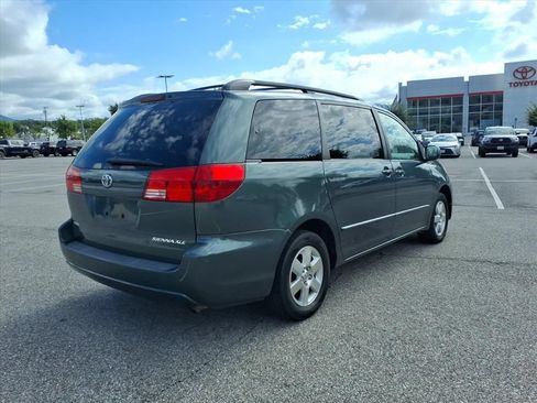 Used 2004 Toyota Sienna XLE w/ XLE Pkg 14 FWD image 4