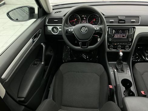 Used 2018 Volkswagen Passat 2.0T S w/ Driver Assistance Package FWD image 30