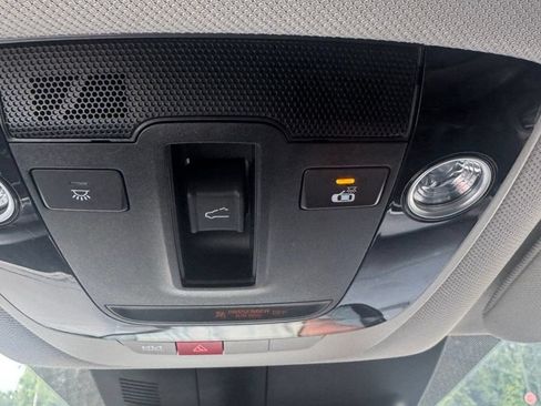 Used 2024 Kia Sorento EX w/ Panoramic Sunroof Package FWD image 23