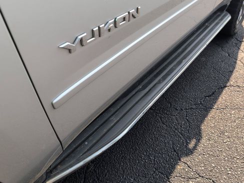 Used 2018 GMC Yukon SLE w/ SLE Value Package RWD image 11