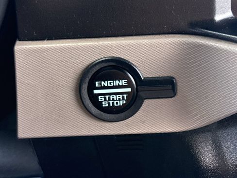 Used 2023 Ford Bronco Wildtrak AWD/4WD image 41