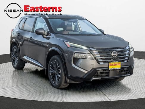 New 2026 Nissan Rogue Platinum w/ Tech Package AWD/4WD image 4