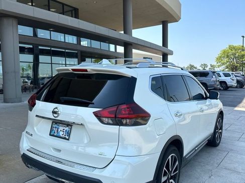 Used 2019 Nissan Rogue SL w/ Premium Package FWD image 5