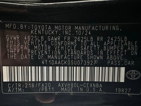 Used 2025 Toyota Camry LE image 11