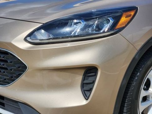 Used 2020 Ford Escape SE FWD image 8