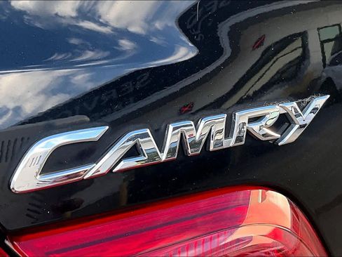 Used 2011 Toyota Camry LE w/ LE Extra-Value Pkg FWD image 28