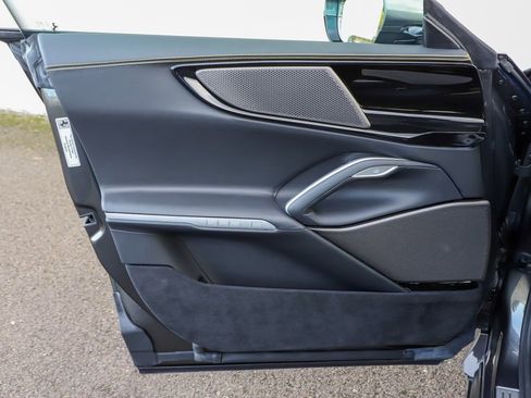 Certified 2025 Ferrari Purosangue image 34