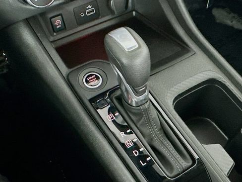 Used 2025 Nissan Sentra S FWD image 17