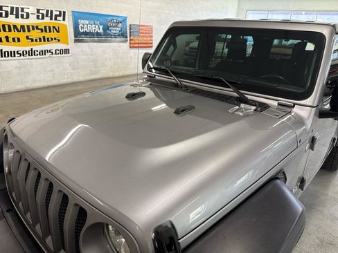Used 2018 Jeep Wrangler Unlimited Sport S image 96