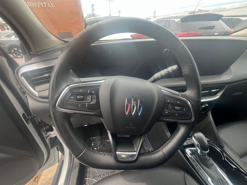 Used 2024 Buick Encore GX Sport Touring FWD image 25