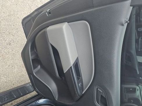 Used 2019 Chevrolet Colorado W/T image 32