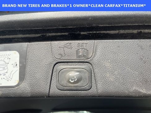 Used 2018 Ford C-MAX Titanium w/ Equipment Group 301A image 19