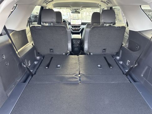 New 2026 Ford Explorer Active w/ Active Comfort Package image 18