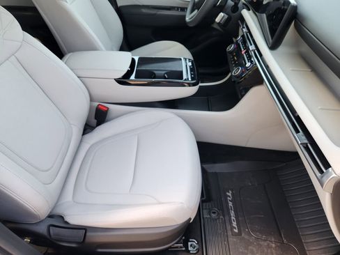 New 2026 Hyundai Tucson Blue SE AWD/4WD image 10