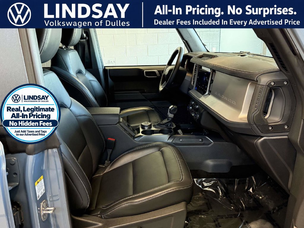 Used 2025 Ford Bronco Outer Banks AWD/4WD image 12