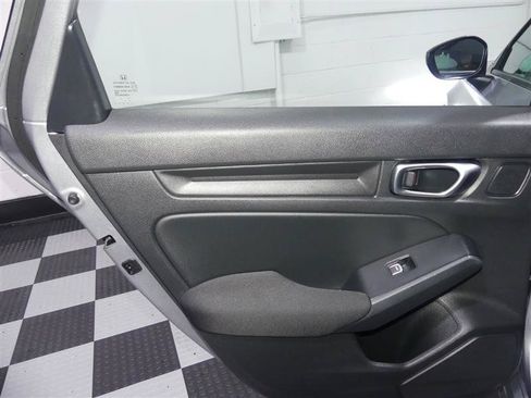 Used 2025 Honda Civic Sport image 25
