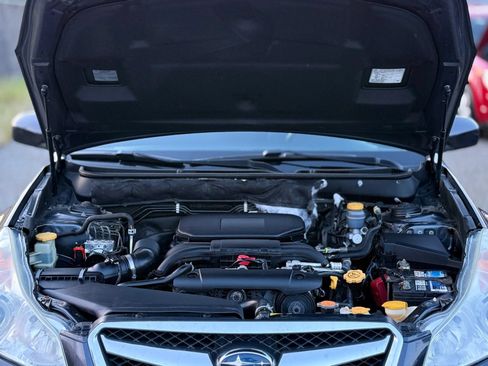 Used 2011 Subaru Legacy 2.5i Premium w/ All-Weather Pkg AWD/4WD image 28