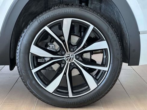 New 2026 Volkswagen Atlas SEL Premium R-Line image 15