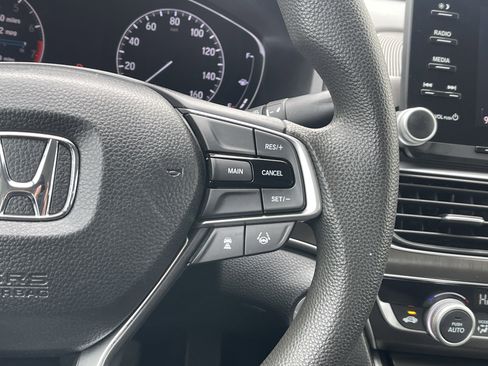 Certified 2018 Honda Accord LX image 19