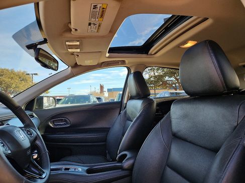 Used 2016 Honda HR-V EX-L image 11