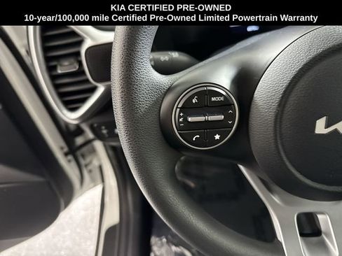 Certified 2025 Kia Soul LX image 11