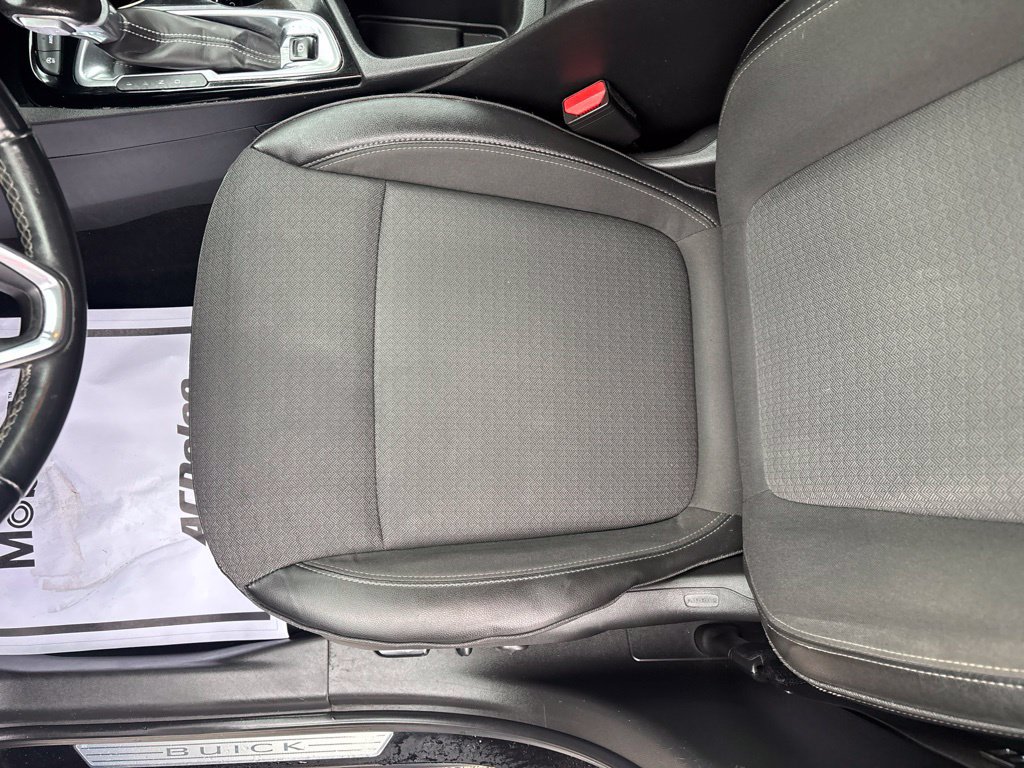 Used 2023 Buick Encore GX Select w/ Safety Package II AWD/4WD image 22