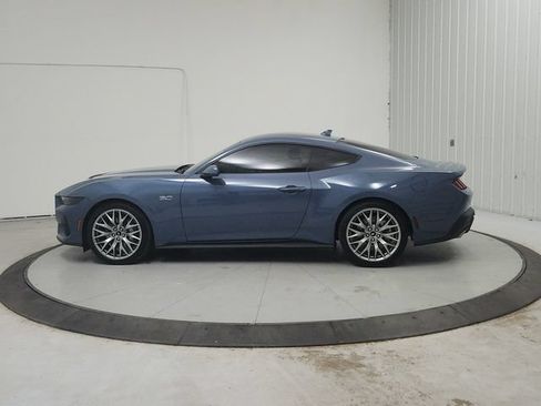 Used 2026 Ford Mustang GT Premium RWD image 5