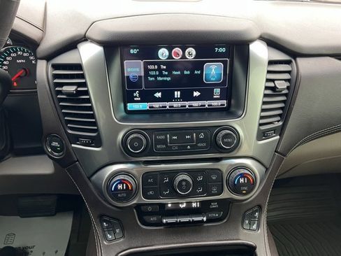 Used 2015 Chevrolet Suburban LTZ image 26