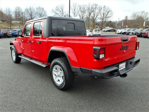 Used 2022 Jeep Gladiator Sport image 6