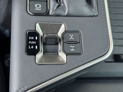 Used 2024 Lexus GX 550 AWD/4WD image 33