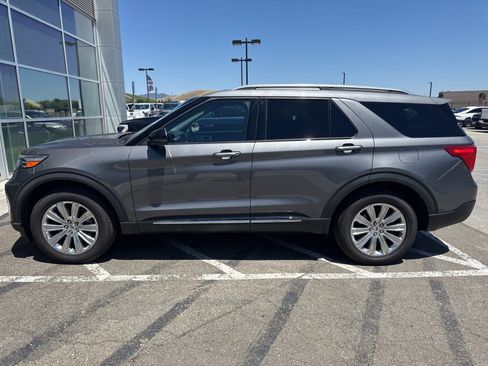 Used 2021 Ford Explorer Limited w/ Hybrid Equipment Group 310A AWD/4WD image 2
