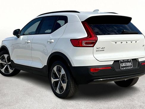 New 2026 Volvo XC40 B4 Plus w/ Protection Package Premier FWD image 4